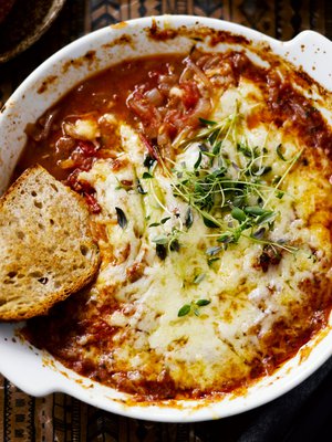 Kuuma juusto on mahtava seurusteluherkku.