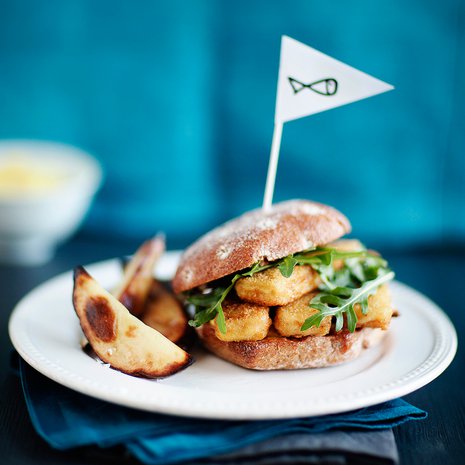 Kalapuikoista valmistat supernopeat hampurilaiset.