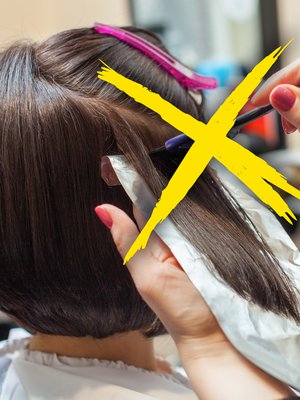 Moni pitää omaa hiusväriään ”ei minkään värisenä”. Vähättely on useimmiten turhaa.