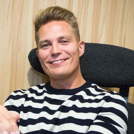 Muusikko Cheek eli Jare Tiihonen, 35, ilmoitti jäävänsä ensi vuonna vapaaherraksi, mutta työuraahan olisi jäljellä vielä hyvinkin kolmekymmentä vuotta. Mitä miehelle keksittäisiin?