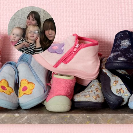 Suvi ja kolme lasta yhdeksästä. ”Isossa perheessä jokainen lapsi on kuin palapelin palanen, joka täydentää perhettämme olemassaolollaan.”