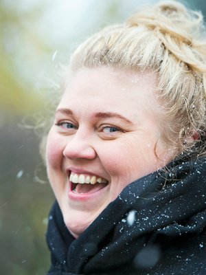 ”Olen kuvissa oma itseni”, Iiu Susiraja sanoo.