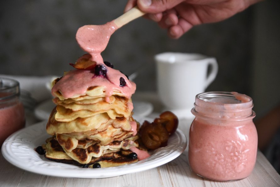 Kodin Kuvalehti – Blogit | Ruususuu ja Huvikumpu – Samettinen luumu-curd ja  maailman parhaat amerikkalaiset pannukakut valmistuu helposti