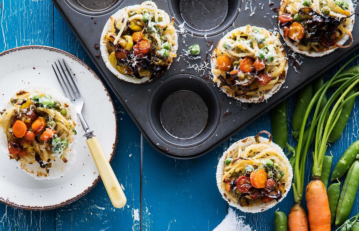 Hauskat pastakipot syntyvät muffinipellillä.