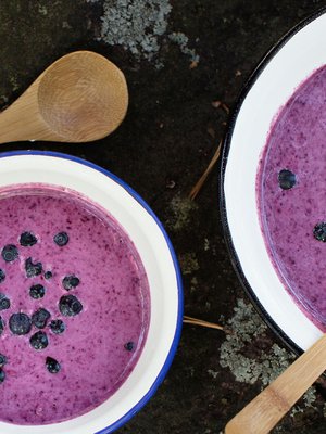 Kesän ihanin iltapala tehdään juuri poimituista mustikoista.