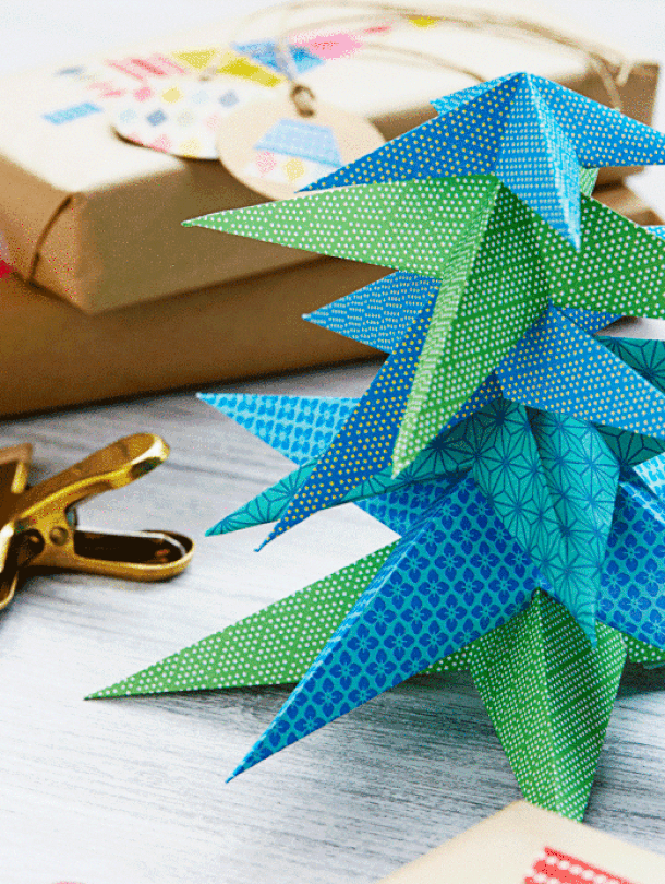 Valmis origamikuusi.