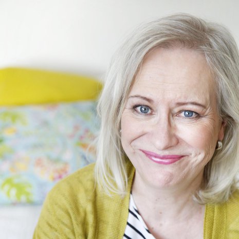 Sinikka Nopolan uusin kirja Onko teillä tämmöistä? (Wsoy) on tyylilajiltaan ”määrittelemätön” (eli hauska).