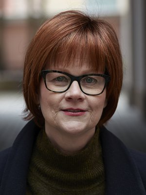 Näyttelijän ammatti oli Lilli Earlin unelma. ”Pienenä halusin perustaa barokkiteatterin, jossa esitettäisiin Shakespearea ja Molièrea ja jonne yleisö pukeutuisi aina parhaimpiinsa.”