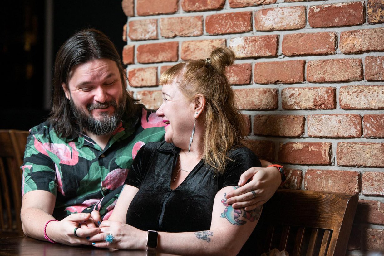 Parran lisäksi Minna pitää erityisesti Saulin kiltteydestä. ”Sauli ei ole mikään lässynlässynkiltti, vaan ennakkoluuloton ihminen, joka ajattelee muista pääsääntöisesti hyvää”, Minna sanoo.