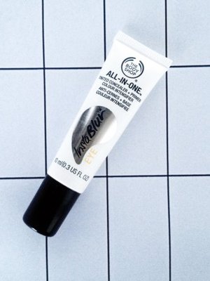 The Body Shopin Instablur Eye All-in-One. 10 ml. 16,50 euroa.
