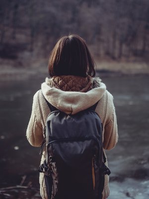 Aina ei tarvitse olla käytettävissä. Ota välillä omaa aikaa, jolloin kukaan toinen ei odota eikä vaadi sinulta mitään.