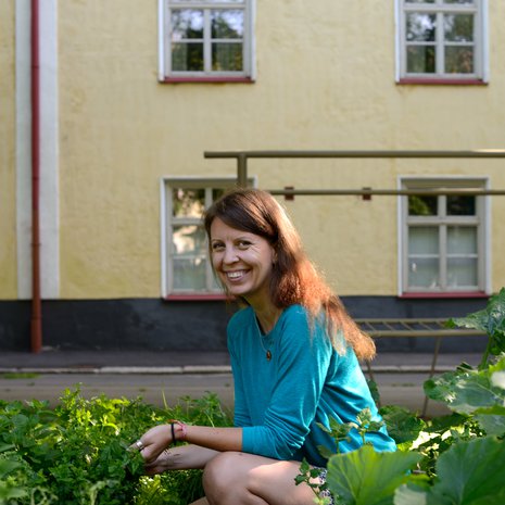 Yrtti-innostus valtasi Pamela Arslanin ja hänen naapurinsa.