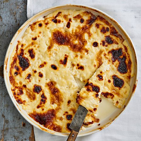 Paras leipäjuusto on kauniin ruskeapilkullista.