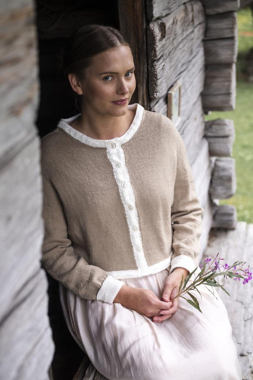 27 Beige neuletakki