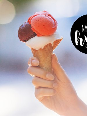 Talvella on vaikea muistaa, miten hyvää jäätelö on auringossa syötynä.