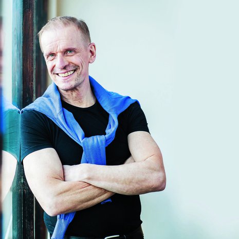 Syksyn ja talven aikana Jukka esiintyy Jukka Puotila Showssa Suomen Kansallisteatterissa ja Tampereen Komediateatterissa.