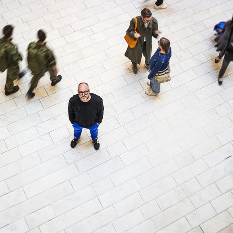  ”Ajattelen, että ihminen on enemmän kuin diagnoosinsa. Eihän kukaan ole pelkästään syöpäsairaskaan, vaan paljon muuta”, Tuomas Enbuske sanoo.