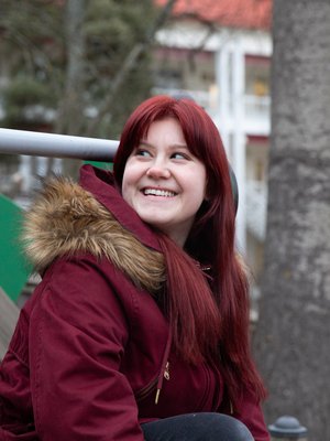 Jasmin Vuoristo asui reilun vuoden Turun ensikodissa esikoispoikansa kanssa. Nykyään hän käy siellä kertomassa tarinaansa muille äideille.