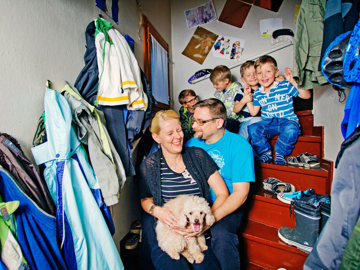 Karoliinan ja Tonin päiviin tuovat vauhtia pojat Jiri, Rene, Tuukka ja Tomas.