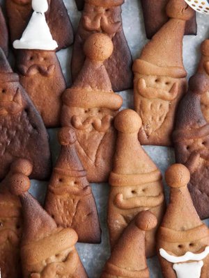 Muhkeissa viiksissä on askartelemista, mutta muottia et lakupukkeihin tarvitse.