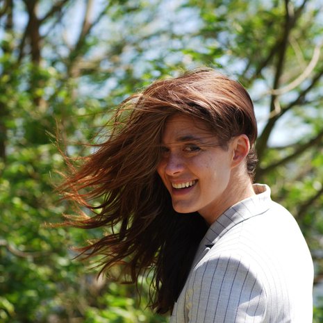 ”Kotoa opin, että raha tai menestys ei ole tärkeää, mutta valehdella ei saa ja jokin koulutus pitää olla. Olen itse samoilla linjoilla”, Krista Kosonen sanoo.