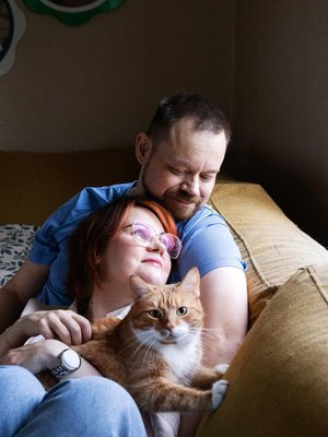 Melkein joka yö Anu Kivas herää tarkastamaan, että Mikko Kivas hengittää.