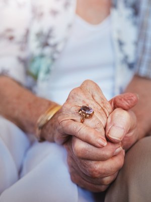 Pidä kädestä aina kun voit.