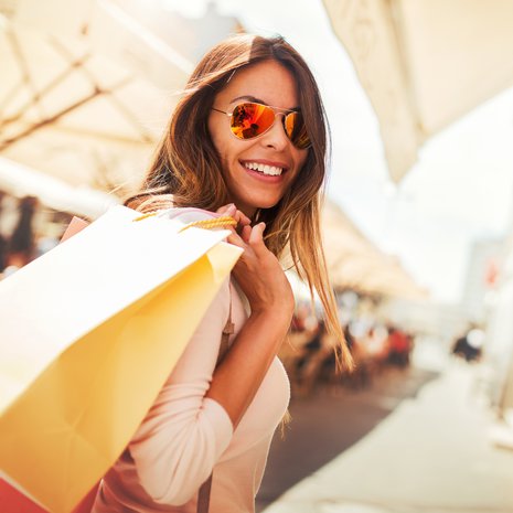 Syy numero 14: Kun kotona on sotkuista, sieltä tekee mieli lähteä pois. Tulee käytyä ihmisten ilmoilla!