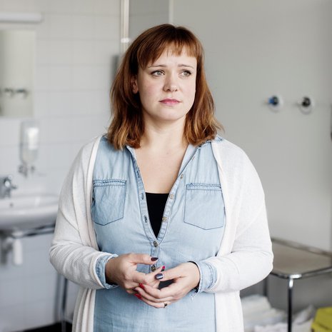 Kassamyyjä Elina Berg, 34. Perhe: puoliso sekä 3- ja 5-vuotiaat lapset.