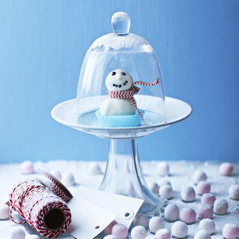 Tryffelilumiukko viihtyy parhaiten jääkaapissa.