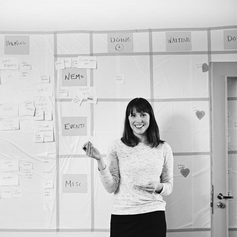 33-vuotias aivotutkija Katri Saarikivi vetää Nemo-hanketta, joka etsii keinoja välittää tunteita digitaalisessa muodossa.