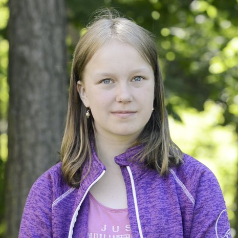 ”Unelmakesä on se, kun saa nukkua pitkään. Ja tanssia. Tuntuu hyvältä, kun joku kehuu mun tanssimista”, sanoo Kati, 12.