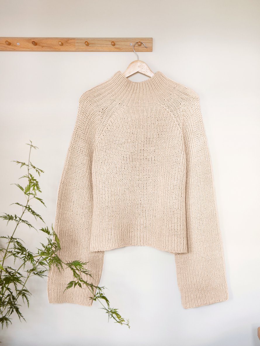 20 Beige pusero
