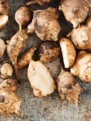 Maa-artisokan hienostunut maku sopii myös kasvispihveihin.