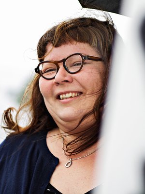 Hannele kiinnostui tasa-arvosta jo lapsena. ”Olin 12-vuotias, kun lainasin Simone de Beauvoirin kirjan Toinen sukupuoli."