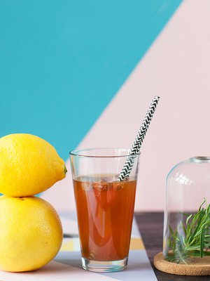 Sima kuuluu perinteisesti vappuun, mutta raikas juoma maistuu muulloinkin.