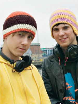 Pipon voi raidoittaa oman suunnitelman tai mallin mukaan.