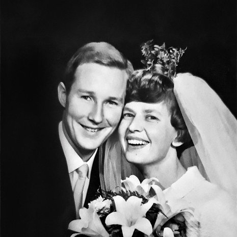 Kimmo ja Ritva menivät naimisiin 22.10.1967 Elimäen kirkossa, Ritvan kotipitäjässä.