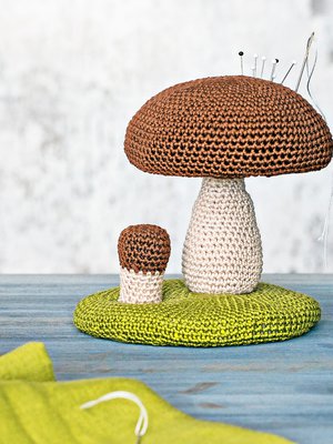 Ties vaikka näitä neulatyynyjä nousisi kohta kuin sieniä sateella!