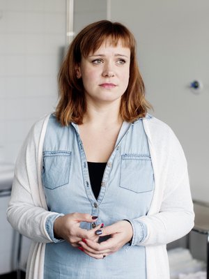 Kassamyyjä Elina Berg, 34. Perhe: puoliso sekä 3- ja 5-vuotiaat lapset.