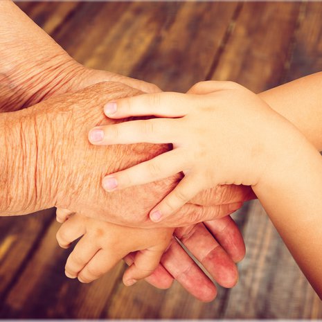 Pitääkö lapsenlapsia aina hoitaa?