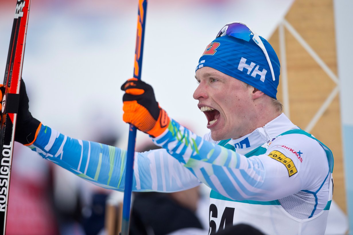 Kun Iivo Niskanen hiihtää olympialaisissa 50 kilometriä, Jarmo Lehtinen selostaa radiossa kolme tuntia.