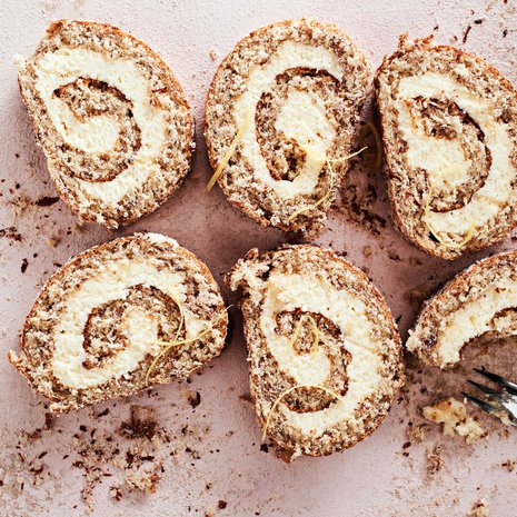 Keveä kakkupohja ja täyteläinen sisus ovat nautinnollinen yhdistelmä.