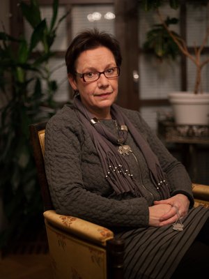 Kun Marja-Leena näytti rauhanturvaajien tunnistuslevyn äidilleen ennen lähtöä, äiti alkoi itkeä: "Tämänkin jouduin elämässäni näkemään."