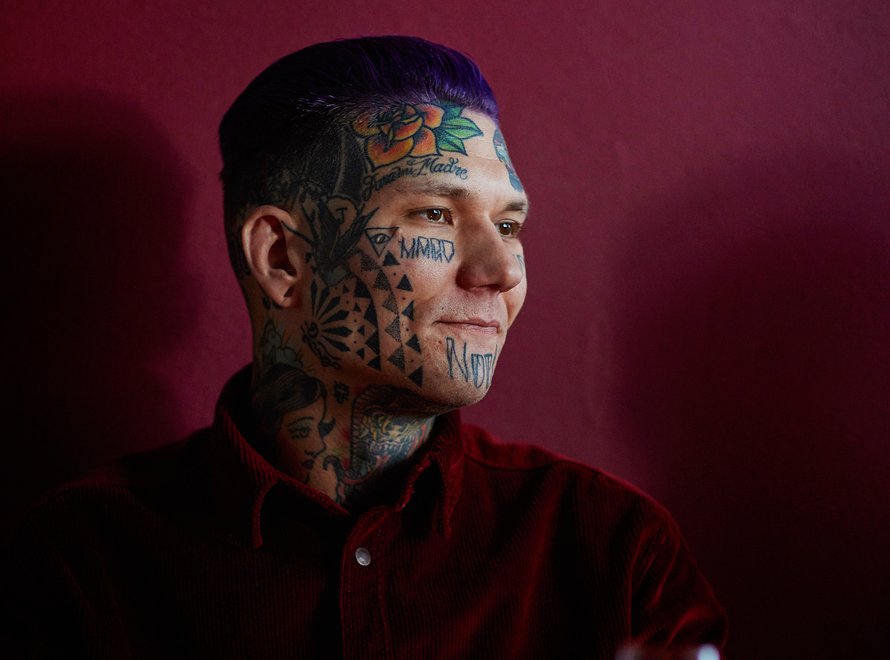 "Edelleen kamppailen entisten ongelmien kanssa, mutta paljon olen oppinut. Parturihomma on miun juttu ja nyt keskityn tosi paljon siihen."