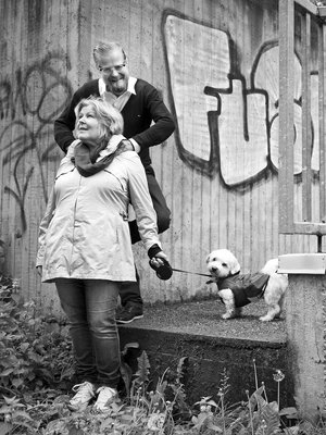 Äiti Leena Valpio antoi pojalleen Wallulle kaksi ohjetta: pääse elämässä eteenpäin äläkä hanki rikosrekisteriä. Kumpaakin Wallu on noudattanut. Viime vuonna hän osti äidiltään salaa asunnon Turkista – käteisellä.