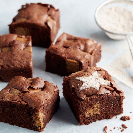 Upota piparitaikinaa suklaakakkuun!