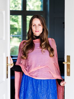 Sherinin äiti on suomalainen ja isä syyrialainen. ”Olisin halunnut toistaa vanhempieni rakkaustarinan. Siinä epäonnistuin”, Sherin sanoo.