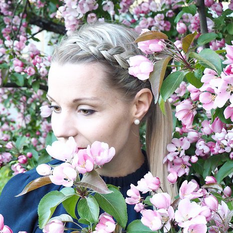 Aikaisemmin Jennan kaapista löytyi tuplakappaleita samoista vaatteista. Hän ei ollut muistanut, että oli jo ostanut samanlaisen. ”En enää erottanut halua tarpeesta”, Jenna sanoo.