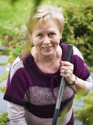 Pihatyöt Aune jättää yleensä pomolleen. – Mä olen sisäkkö. Pitsiessu vaan puuttuu!